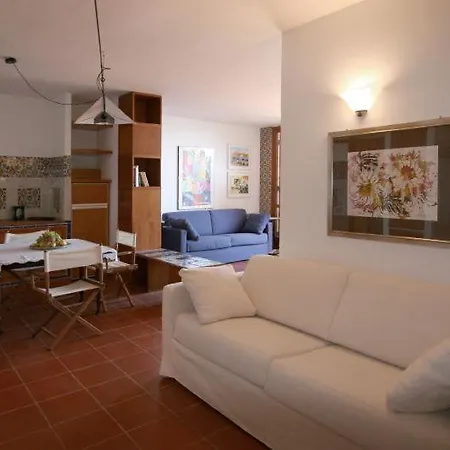 Zaneca Sleeps 6 Pool Wifi Bocca di Magra