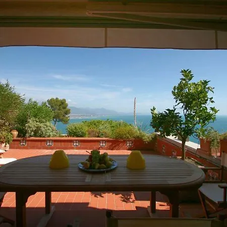 Zaneca Sleeps 6 Pool Wifi Appartement