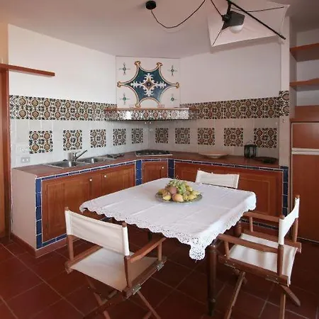Zaneca Sleeps 6 Pool Wifi Appartement Bocca di Magra