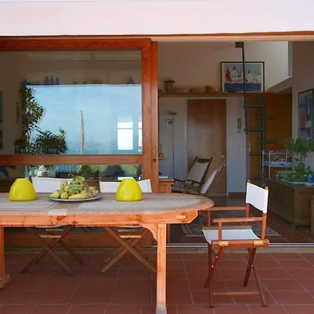 Zaneca Sleeps 6 Pool Wifi Apartment Bocca di Magra